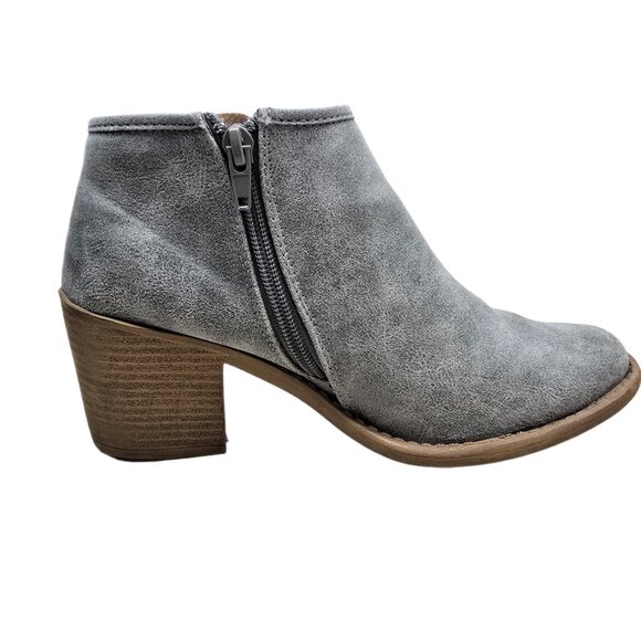 Qupid Women’s Ash Gray Block Heel Pointed Toe Ankle Booties Size 7.5 - Picture 7 of 8